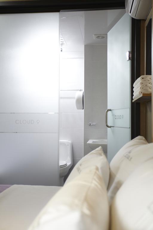 Hotel Cloud 9 Busan Bagian luar foto