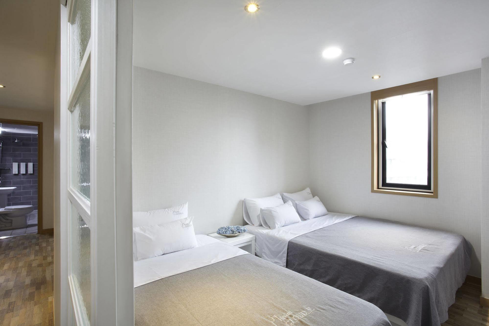 Hotel Cloud 9 Busan Bagian luar foto