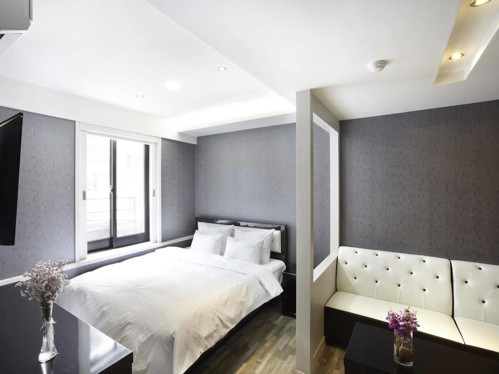 Hotel Cloud 9 Busan Bagian luar foto